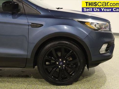 Used 2018 Ford Escape SE w/ SE Sport Appearance Package FWD image 10