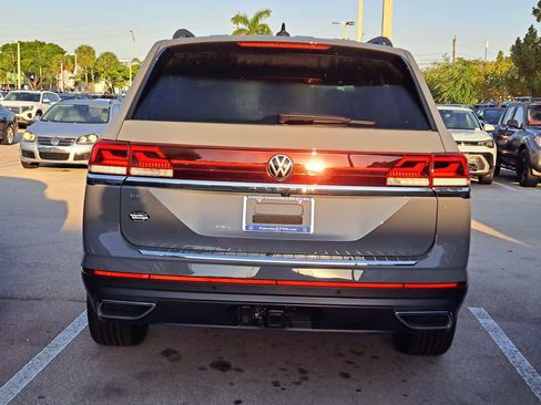 New 2026 Volkswagen Atlas SE FWD image 4