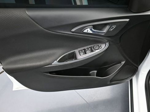Used 2021 Chevrolet Malibu LT image 26