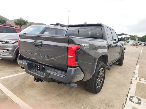Used 2025 Toyota Tacoma TRD Sport RWD image 6