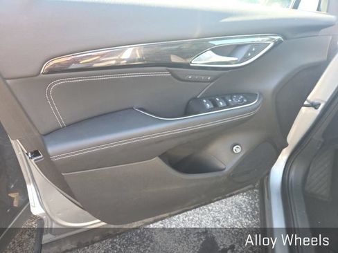 Used 2023 Buick Envision Essence AWD/4WD image 10