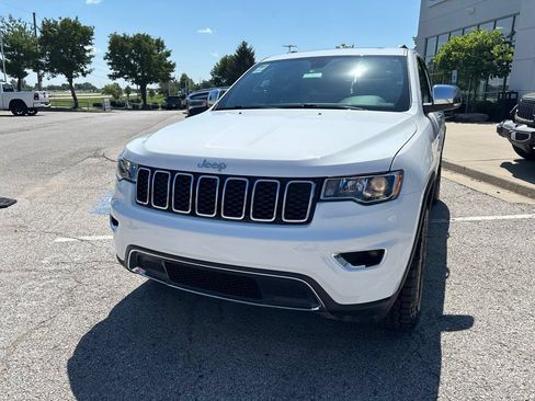 Used 2022 Jeep Grand Cherokee Limited AWD/4WD image 11