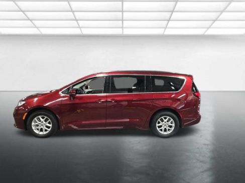 Used 2022 Chrysler Pacifica Touring-L FWD image 7