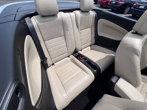 Used 2019 Buick Cascada Premium FWD image 16