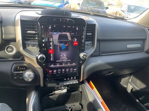Used 2020 RAM 1500 Laramie image 12