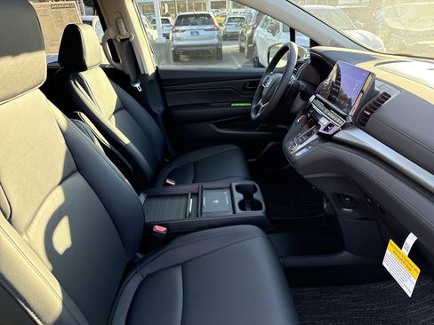 New 2026 Honda Odyssey EX-L image 32