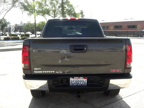 Used 2011 GMC Sierra 1500 SLE w/ Regional Value Package RWD image 12