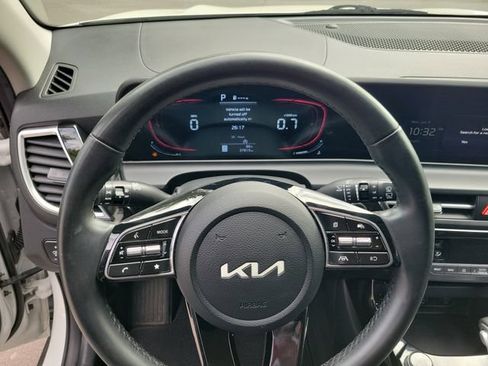 Used 2025 Kia Seltos S FWD image 24