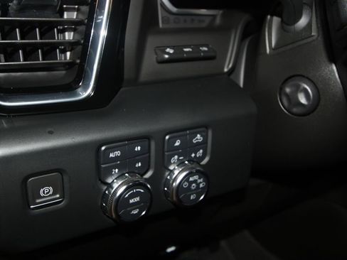Used 2024 GMC Sierra 1500 Denali AWD/4WD image 11