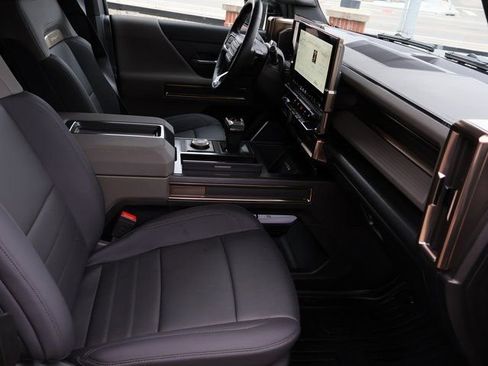 Certified 2025 GMC Hummer EV 2X AWD/4WD image 14