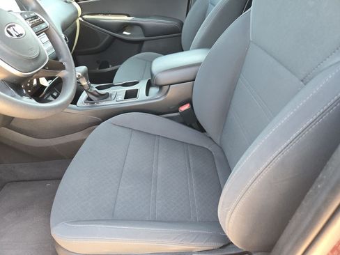Used 2019 Kia Sorento FWD image 14