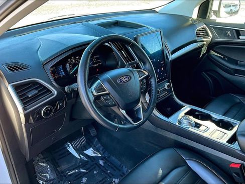 Used 2024 Ford Edge SEL image 17