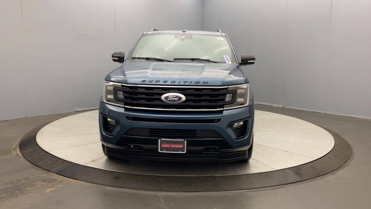 Used 2020 Ford Expedition Limited w/ Equipment Group 303A AWD/4WD image 8