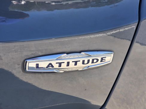 Used 2018 Jeep Renegade Latitude image 30