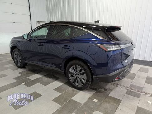 Used 2025 Nissan Murano SL w/ Cargo Package AWD/4WD image 2