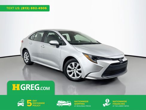 Used 2024 Toyota Corolla LE FWD image 1