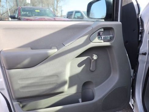 Used 2016 Nissan Frontier S image 19