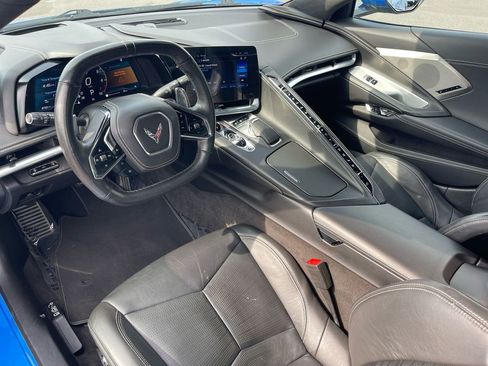 Used 2024 Chevrolet Corvette Stingray Premium Cpe w/ Z51 Performance Package image 12