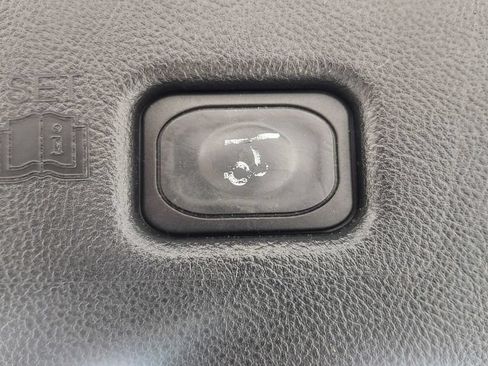 Used 2017 Lincoln MKX Reserve w/ Driver Assistance Package AWD/4WD image 18