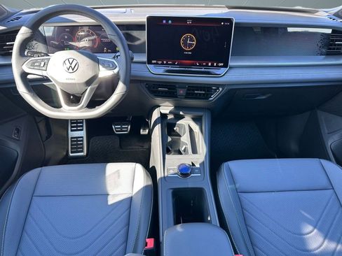 New 2026 Volkswagen Tiguan SE R-Line image 14