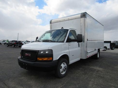 Used 2022 GMC Savana 3500 Extended w/ Power Convenience Package RWD image 7