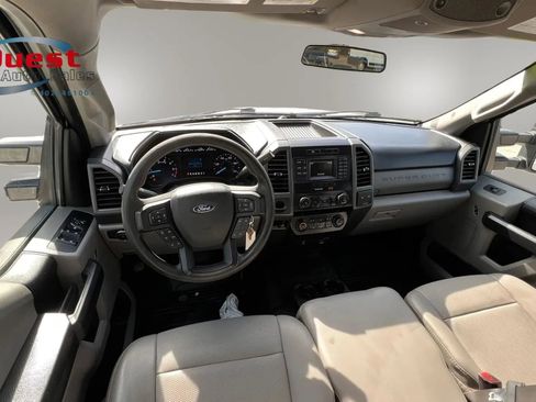 Used 2019 Ford F250 XL w/ Power Equipment Group RWD image 20