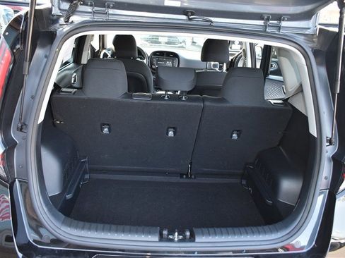 Used 2025 Kia Soul LX image 23