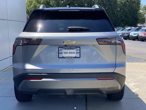 Used 2026 Chevrolet Equinox LT w/ LPO, Floor Liner Package FWD image 5