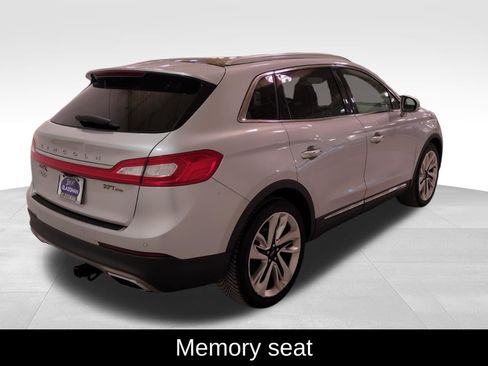 Used 2018 Lincoln MKX Reserve w/ Lincoln MKX Climate Package image 4