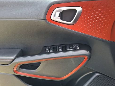 Certified 2023 Kia Soul GT-Line FWD image 12