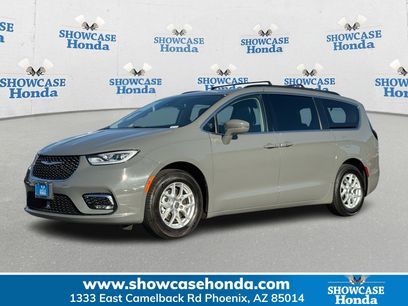 Used 2022 Chrysler Pacifica Touring-L
