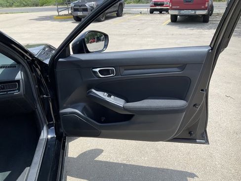Used 2025 Honda Civic Sport image 17