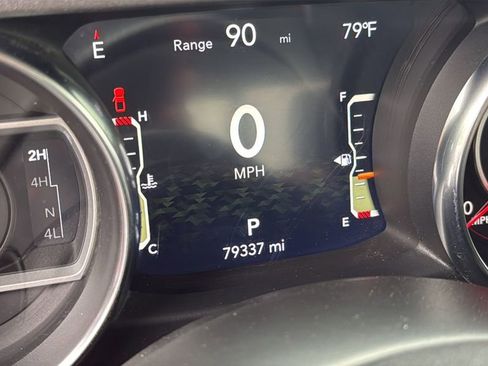 Used 2021 Jeep Gladiator Mojave AWD/4WD image 9