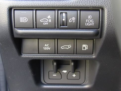 Used 2027 Toyota Land Cruiser w/ Premium Package AWD/4WD image 40