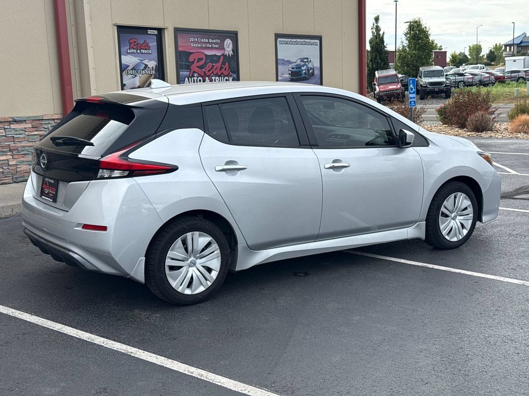 Used 2025 Nissan Leaf S FWD image 5