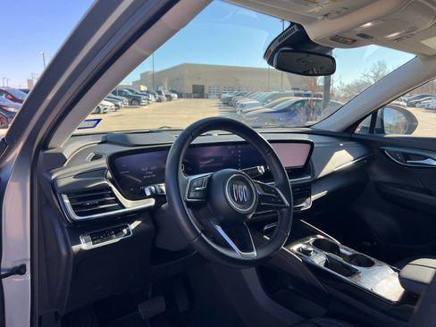 Used 2024 Buick Envision Preferred image 21