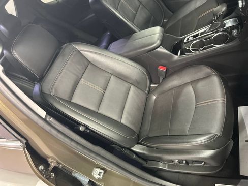 Used 2024 Chevrolet Equinox Premier FWD image 25