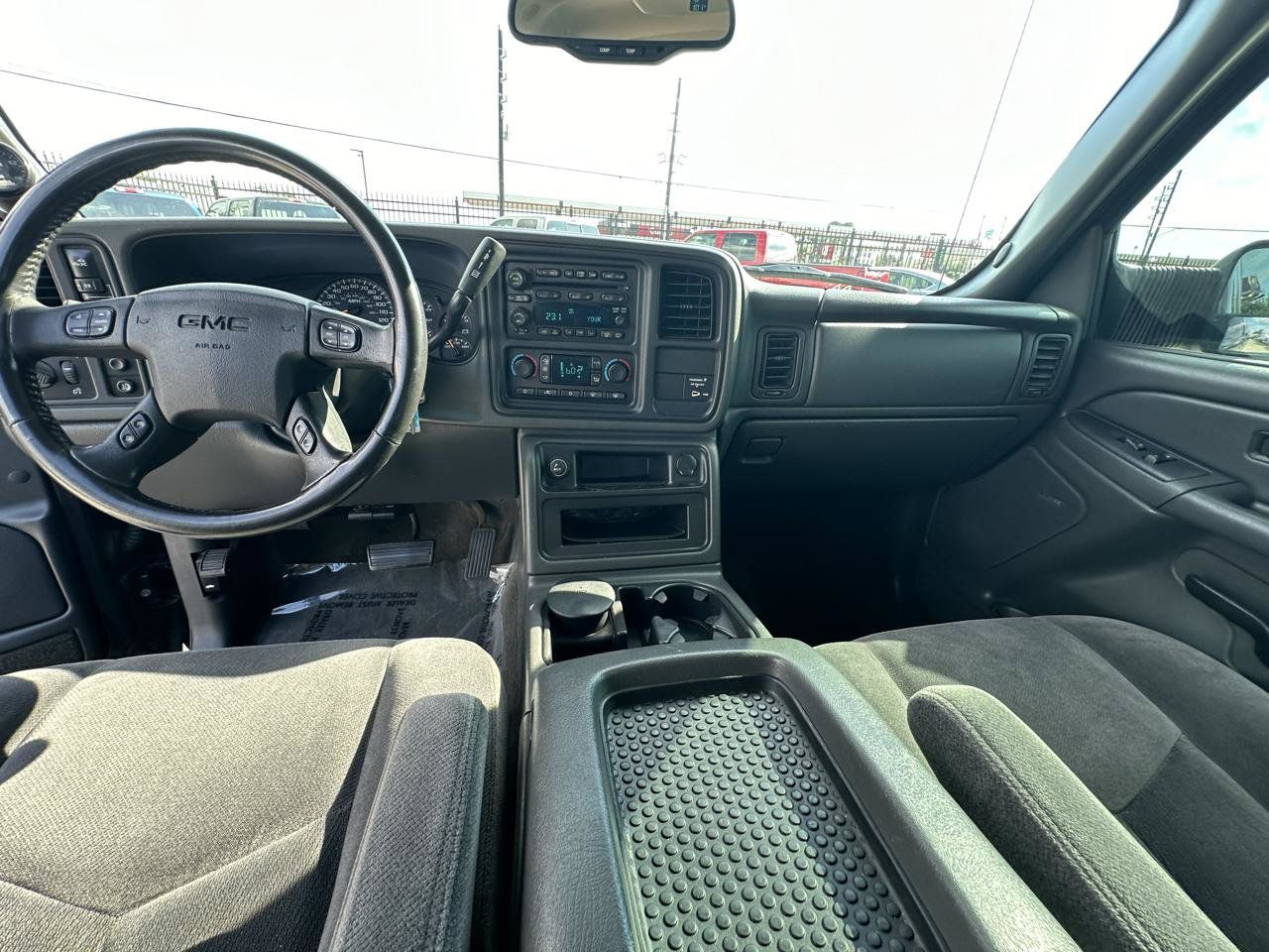 Used 2005 GMC Sierra 2500 SLE w/ Heavy-Duty Power Package AWD/4WD image 48