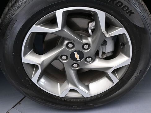 Used 2025 Chevrolet Trax LT w/ Driver Confidence Package FWD image 41