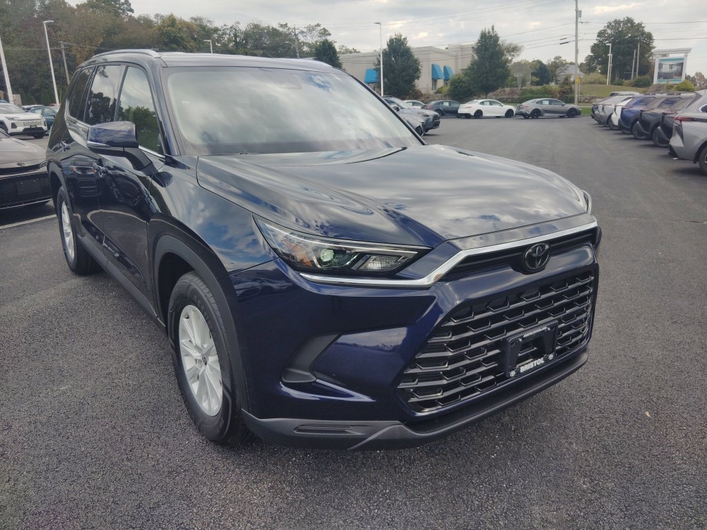 New 2026 Toyota Grand Highlander XLE FWD image 1
