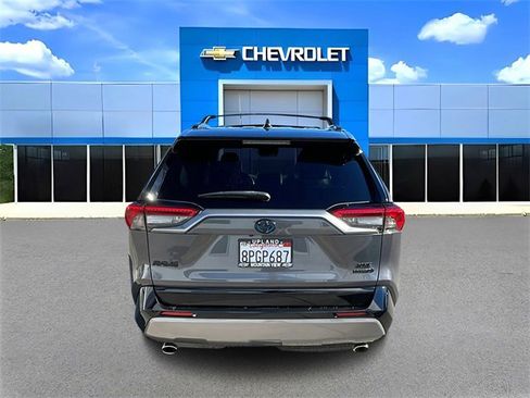 Used 2020 Toyota RAV4 XSE w/ XSE Grade Weather Package image 4