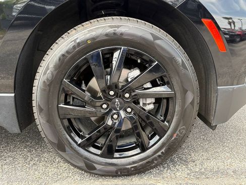 Used 2024 Chevrolet Equinox LS w/ Midnight Edition FWD image 10