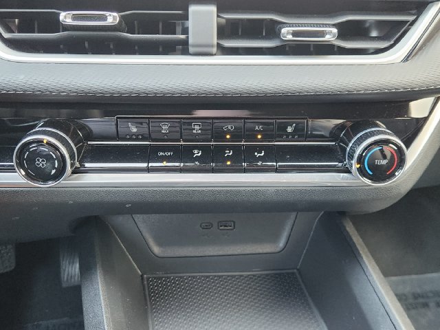 Used 2026 Chevrolet Equinox LT FWD image 21