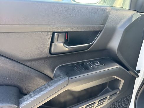 Used 2024 Toyota Tacoma SR image 22