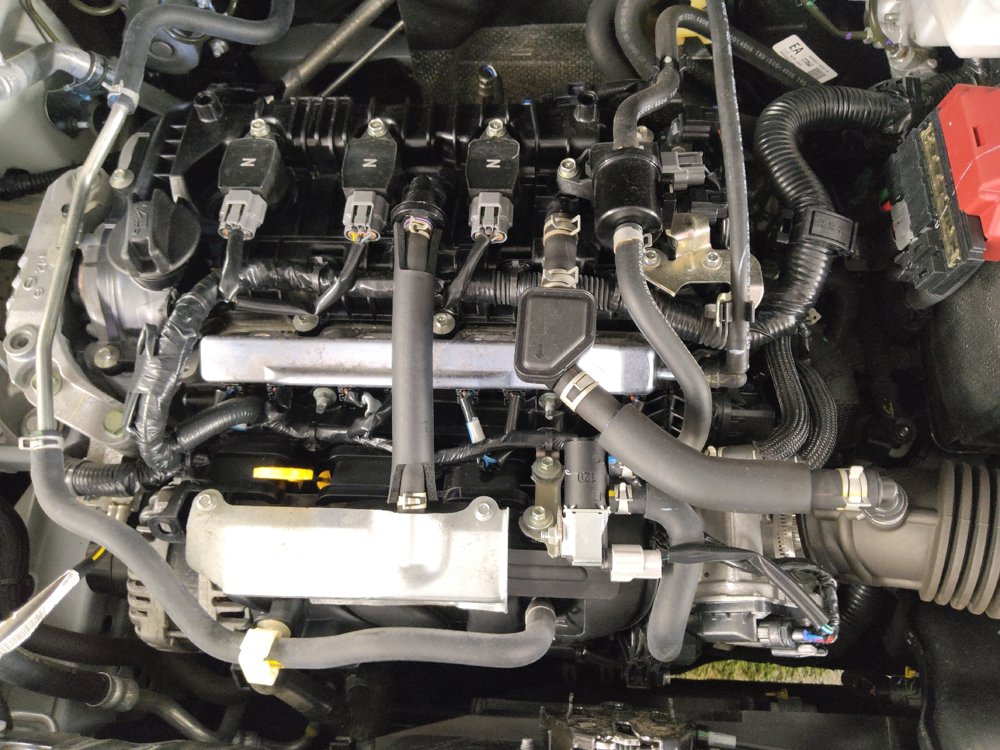 Used 2025 Nissan Versa S FWD image 30