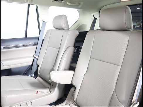 Certified 2023 Lexus GX 460 Luxury w/ Sport Design Package AWD/4WD image 10