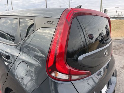 Used 2021 Kia Soul GT-Line image 12