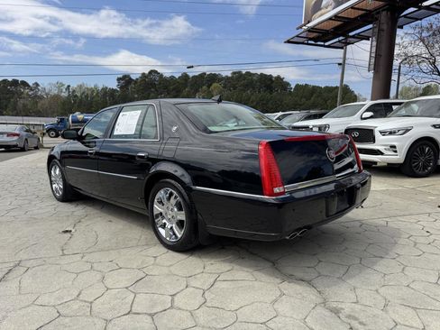 Used 2011 Cadillac DTS Platinum image 12
