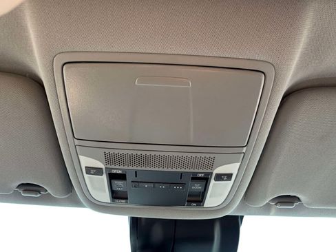 Used 2020 Acura MDX SH-AWD image 32
