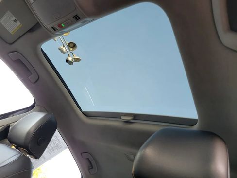 Used 2020 Volkswagen Jetta SE image 8